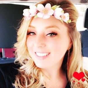 Meet your Posher, Casey